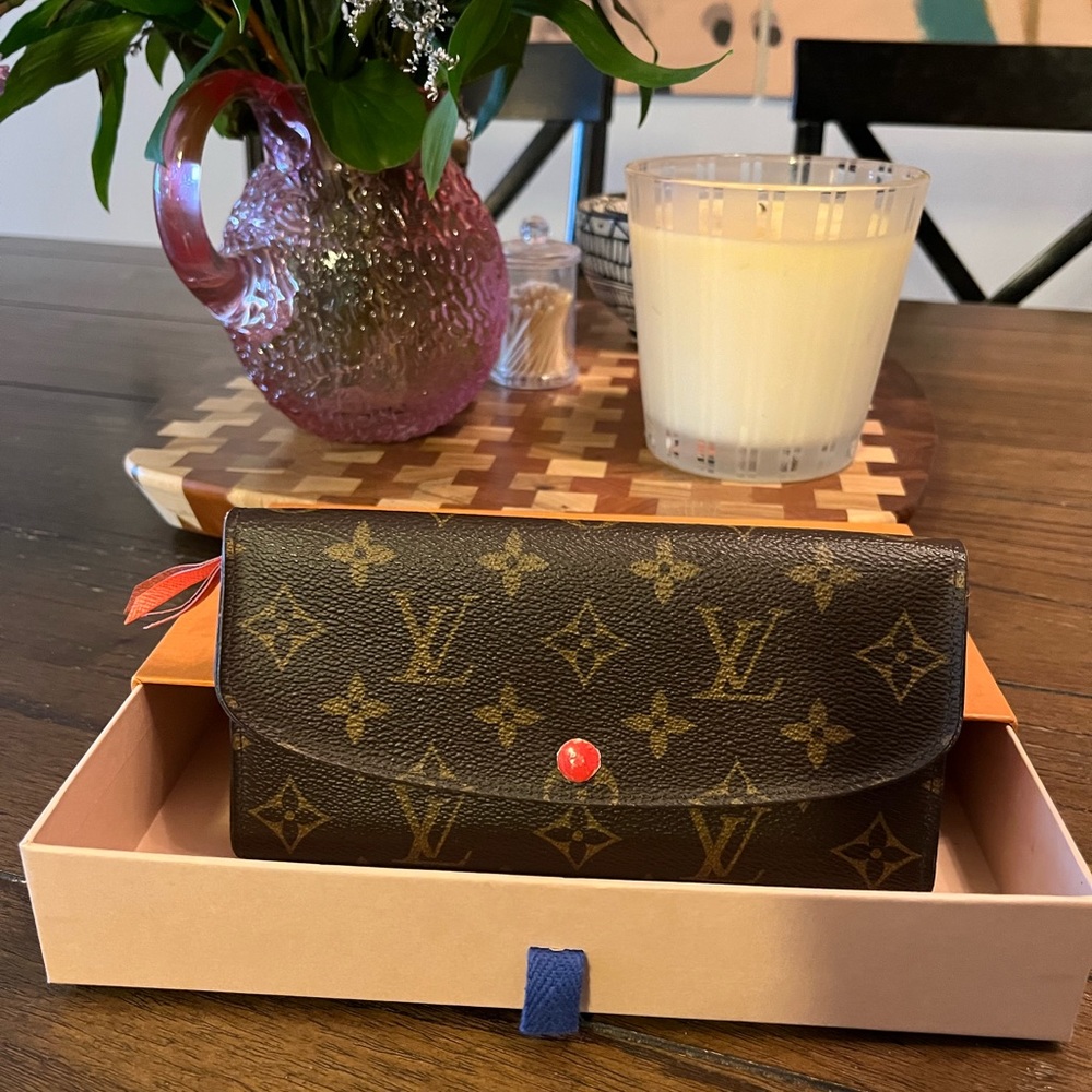 Louis Vuitton Emilie Wallet